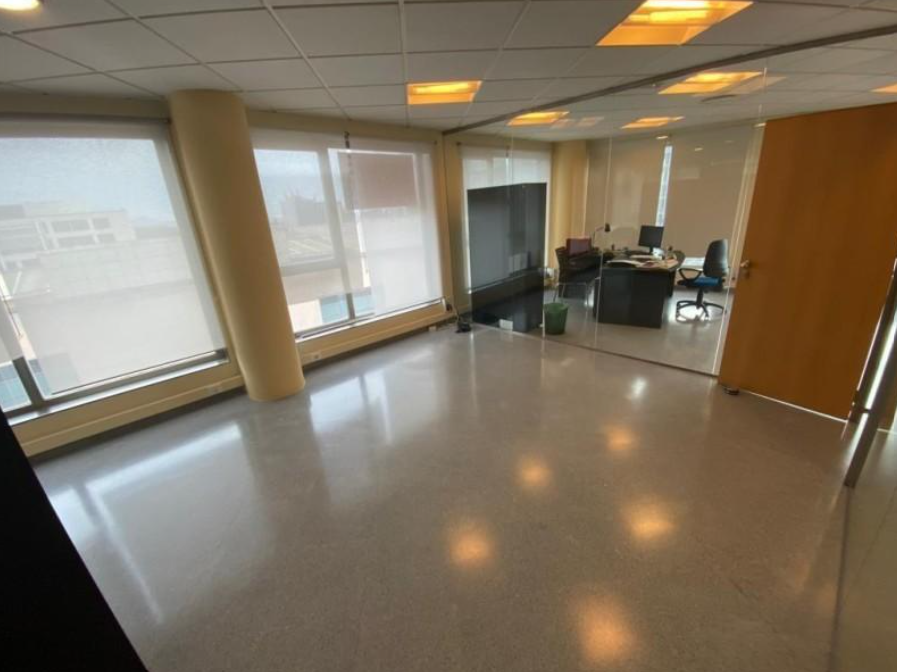 Alquiler oficina en Avenida Teniente Montesinos - Imagen 3