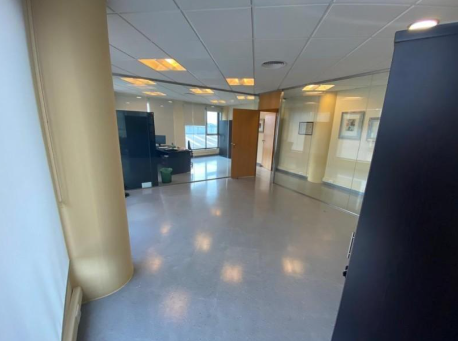 Alquiler oficina en Avenida Teniente Montesinos - Imagen 12